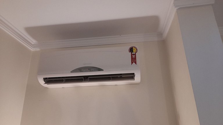 Studio climatizado, wifi no centro