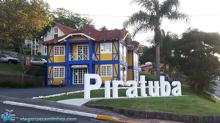 Aconchegante apto 104 fica 5 min do Parque Termal