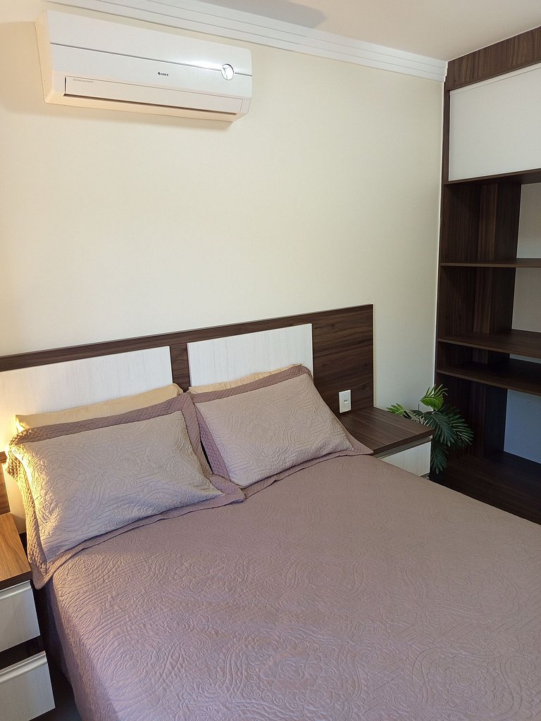 Ótima localização, climatizado, wifi,103